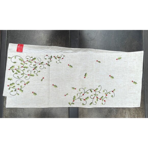 Vogue Collections Holiday Table Runner Christmas Holly Scrolls 67"X14" NWOT - Picture 3 of 7